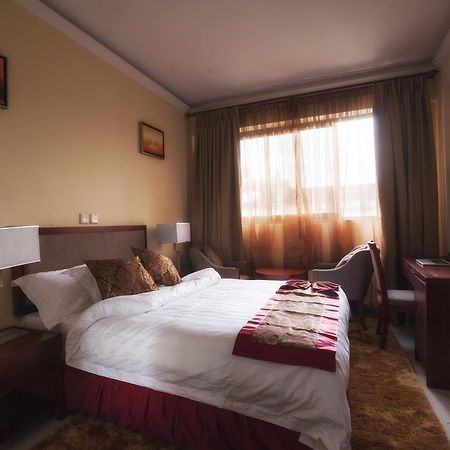 The Mosaic Hotel Addis Ababa Exterior photo