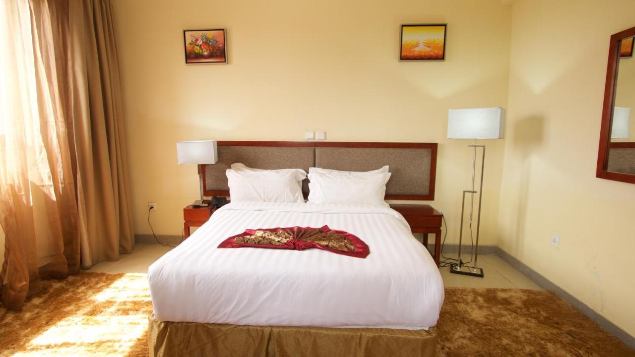 The Mosaic Hotel Addis Ababa Exterior photo