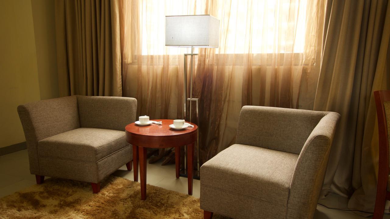 The Mosaic Hotel Addis Ababa Exterior photo
