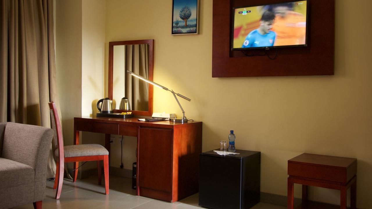 The Mosaic Hotel Addis Ababa Exterior photo